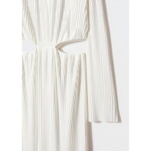 RNWY White Ribbed Cutout Long Sleeve Midi Dress Size S‎